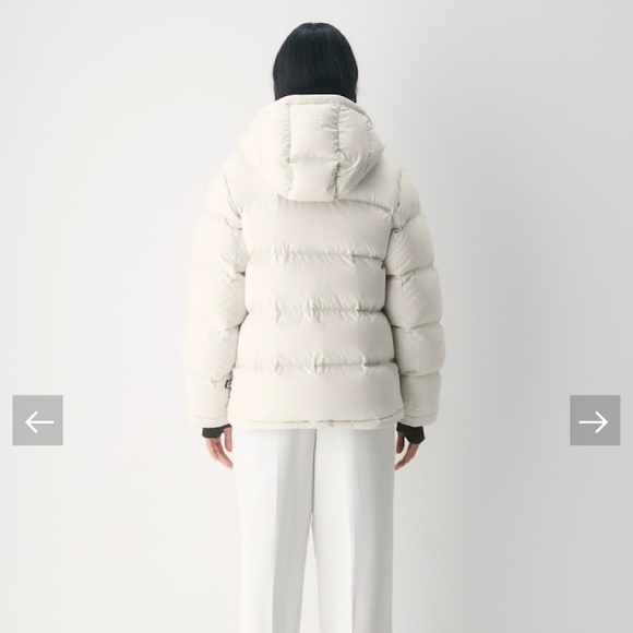 Aritzia- The Super Puff - Original - Matte Pearl - XS - Picture 3 of 8